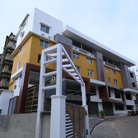 Meenakshi Inn Удипи Экстерьер фото